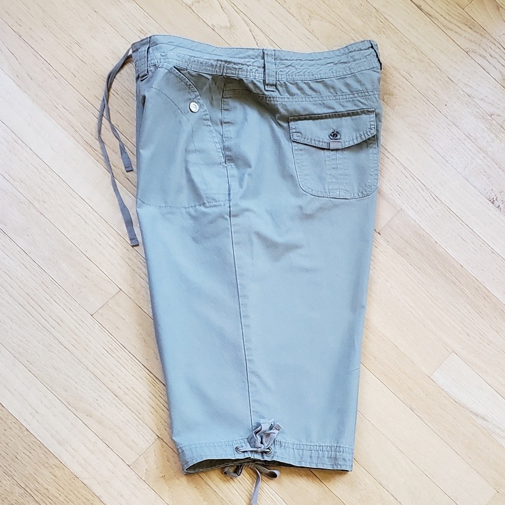 Bandolino BLU Women’s Capris, Size 14 - Picture 8 of 11